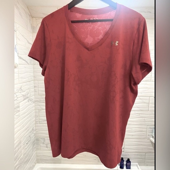 Under Armour V- Neck Heatgear Loose Tee - Excellent Condition 2XL - Picture 2 of 7